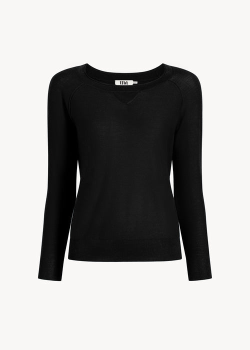 UNA Lab Chase relaxed raglan merino wool crewneck in Black, front view.